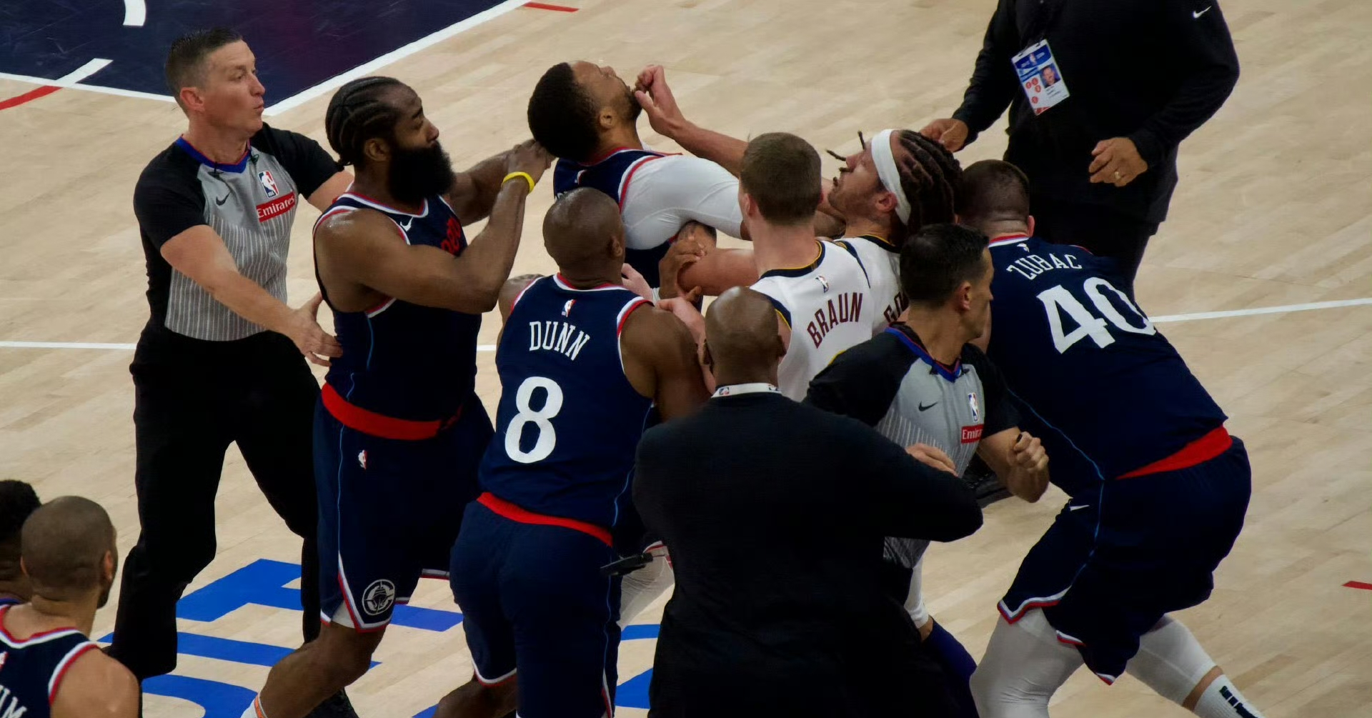 开云网页版中国官网-加时末段体能课后，摩纳哥外线爆发备战欧篮联，引发热议，阵容厚度经受考验-开云网页版中国官网